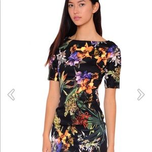 AX Paris FELICITY TROPICAL FLORAL PRINT MIDI DRESS